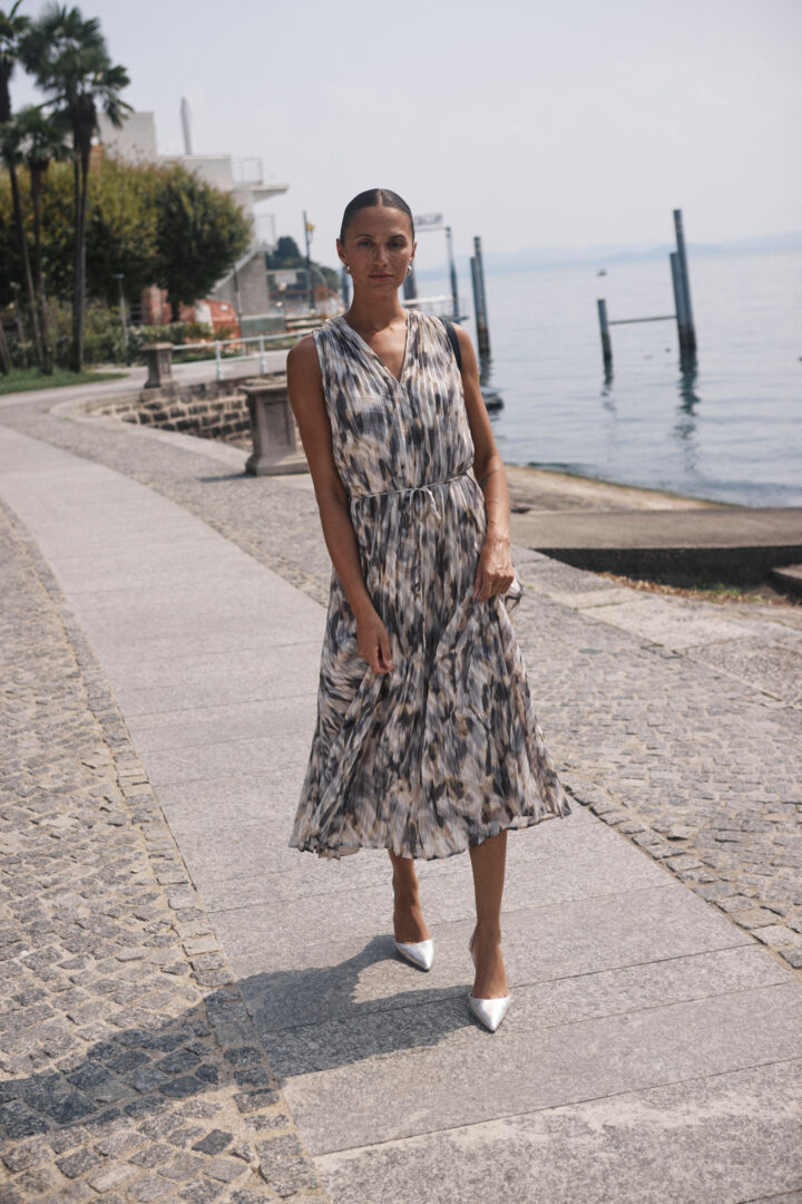 KAvicki Dress - Grey Graphic Blur Print