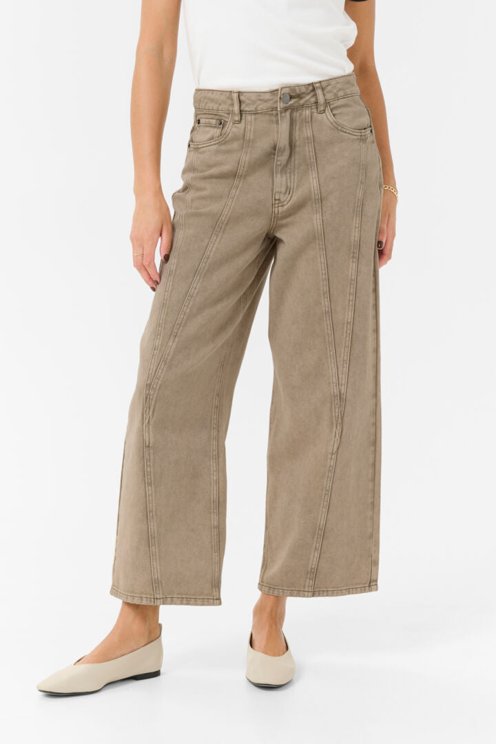 KArania High Waisted Jeans - Washed Light Brown