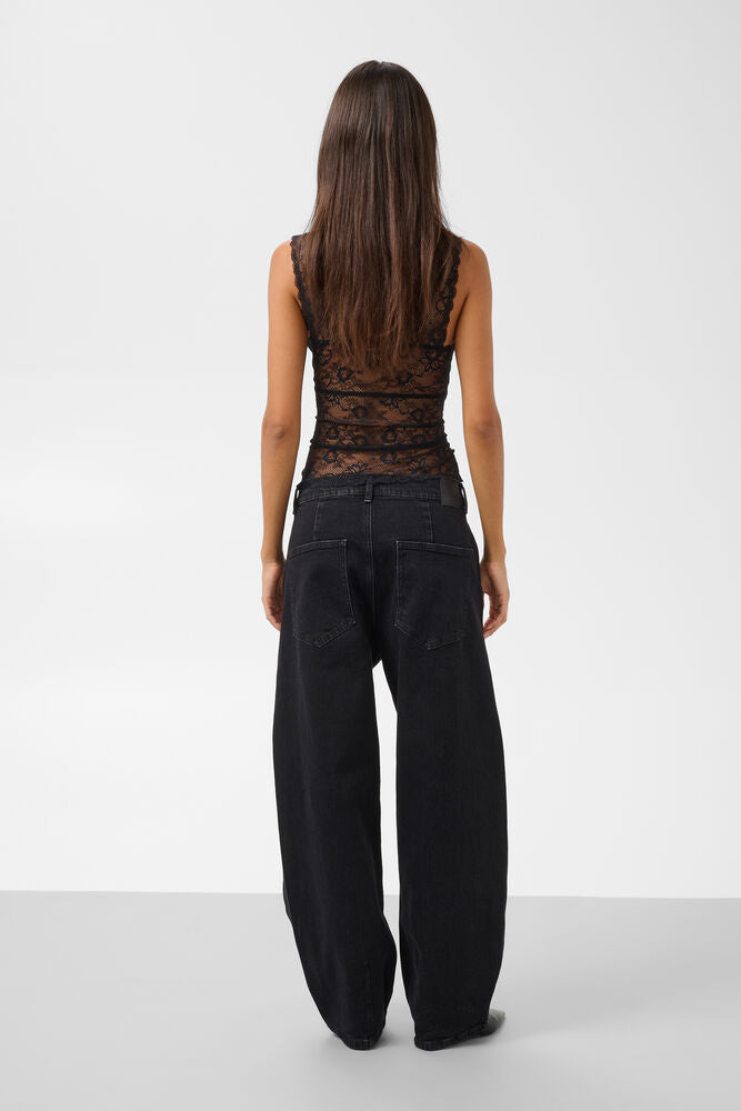 SLDolly Lace Vest - Black