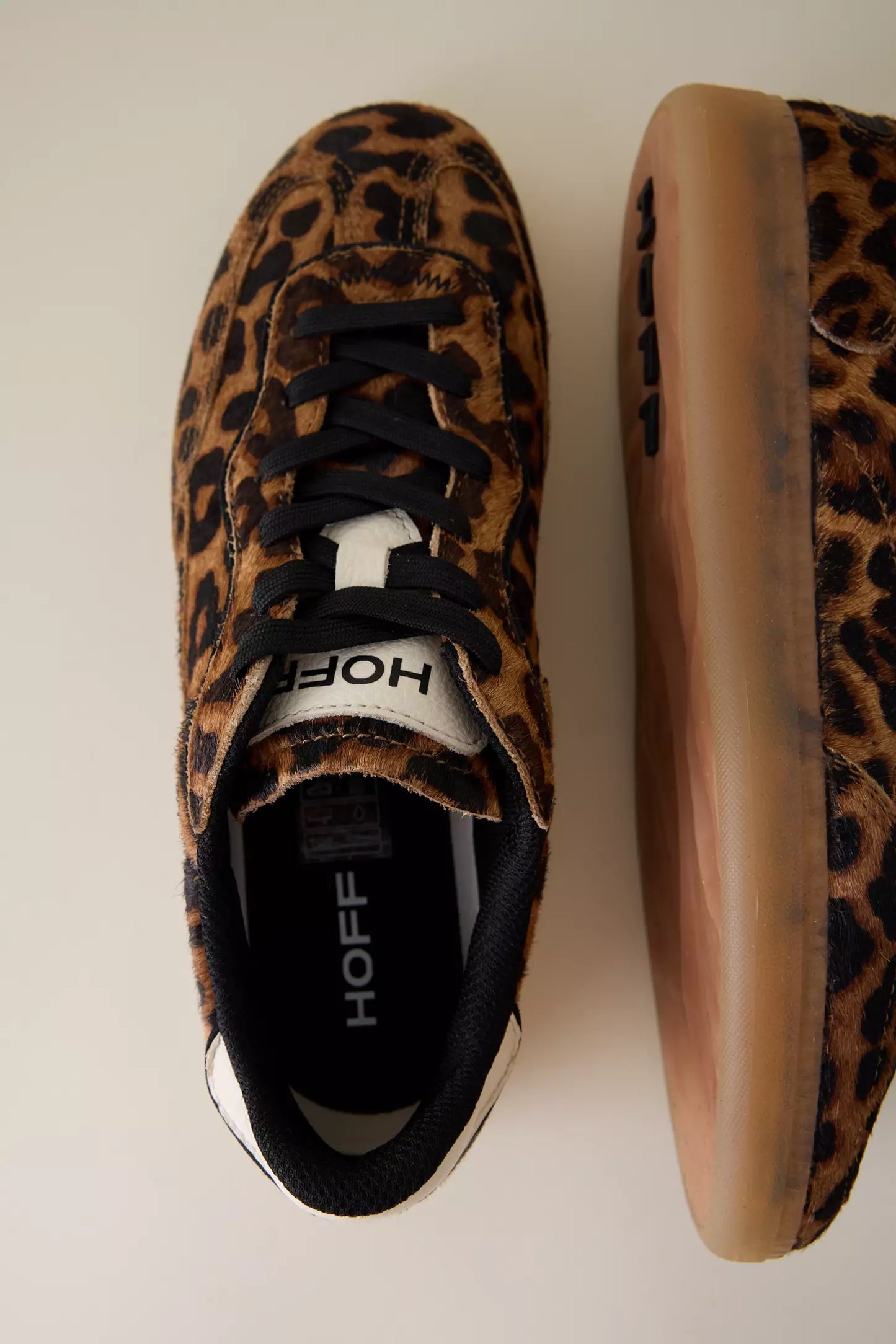 Alley - Leopard