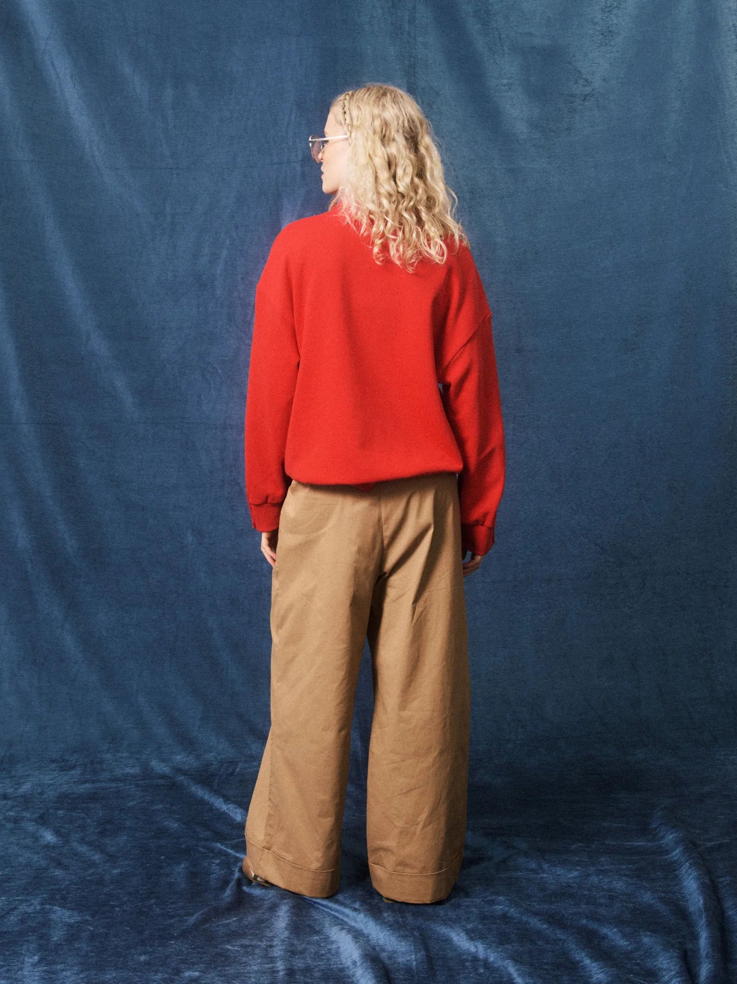 Billie - Red Sweatshirt
