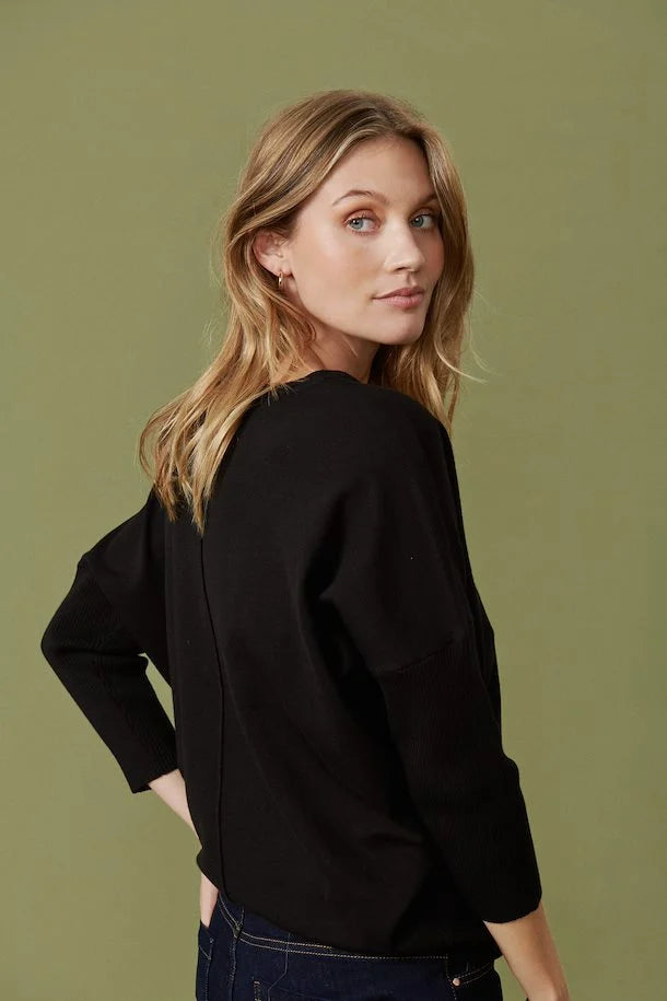 MilaSZ Round Neck Pullover - Black