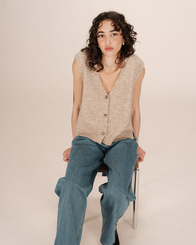 Santa Cardigan -Beige