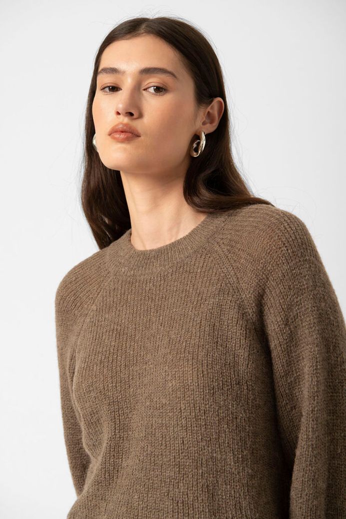 Tuesday Raglan Pullover - Walnut