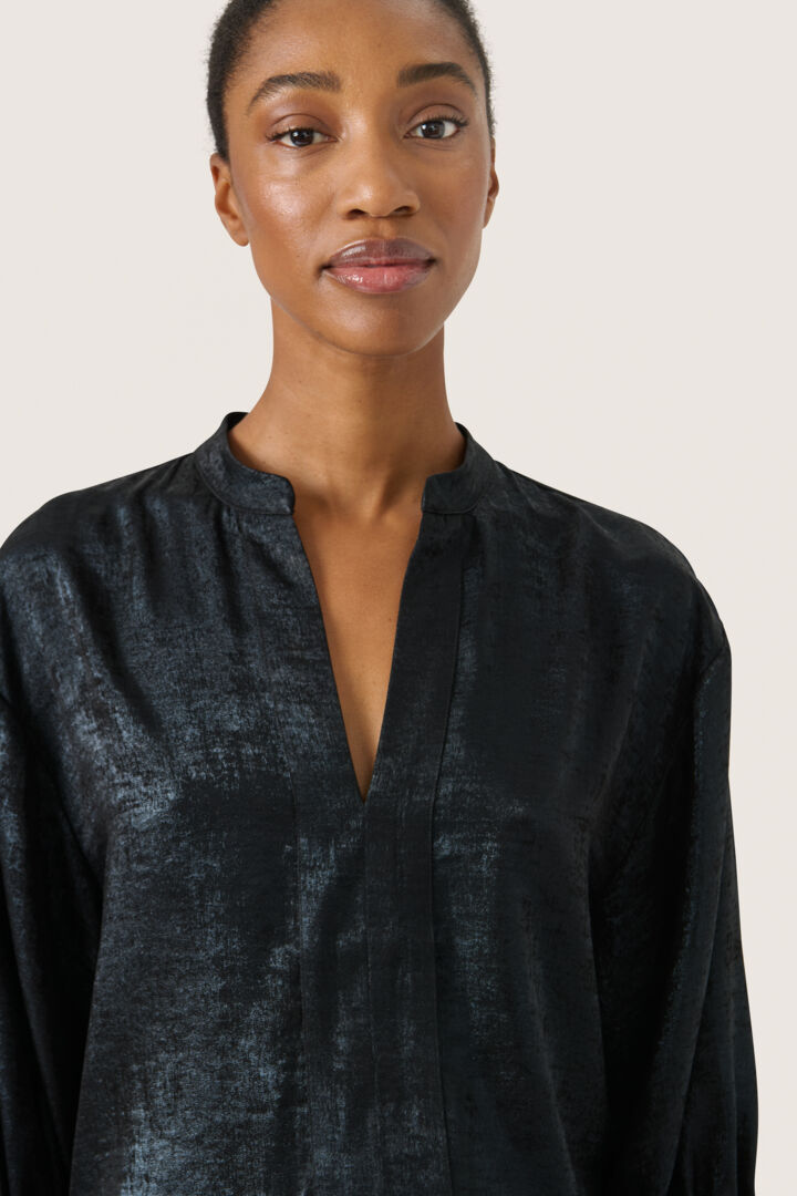 Elvie Amily Blouse - Black