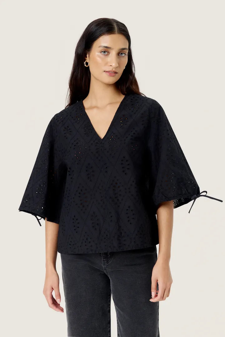 SLJoella Short Sleeve Blouse - Black