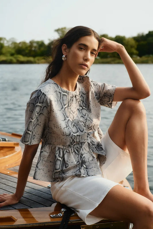 SLXala Short Sleeve Blouse - Grey Snake Print