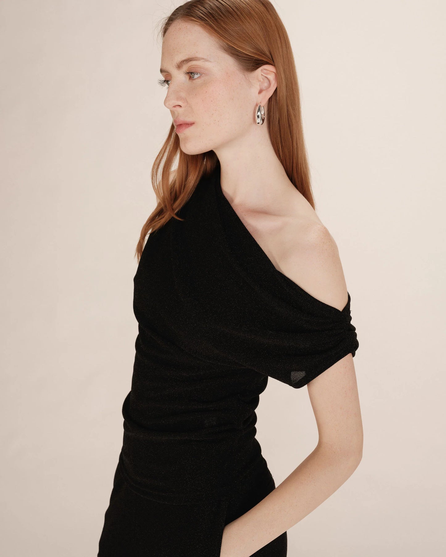 Thao Asymmetrical Top - Black