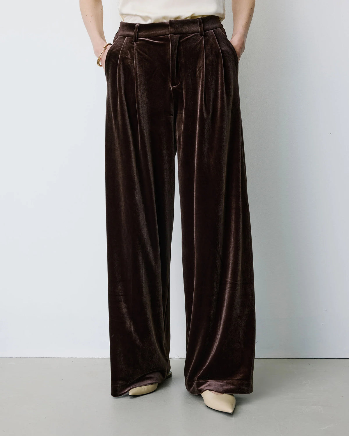 Benson Velvet Trousers - Chocolate