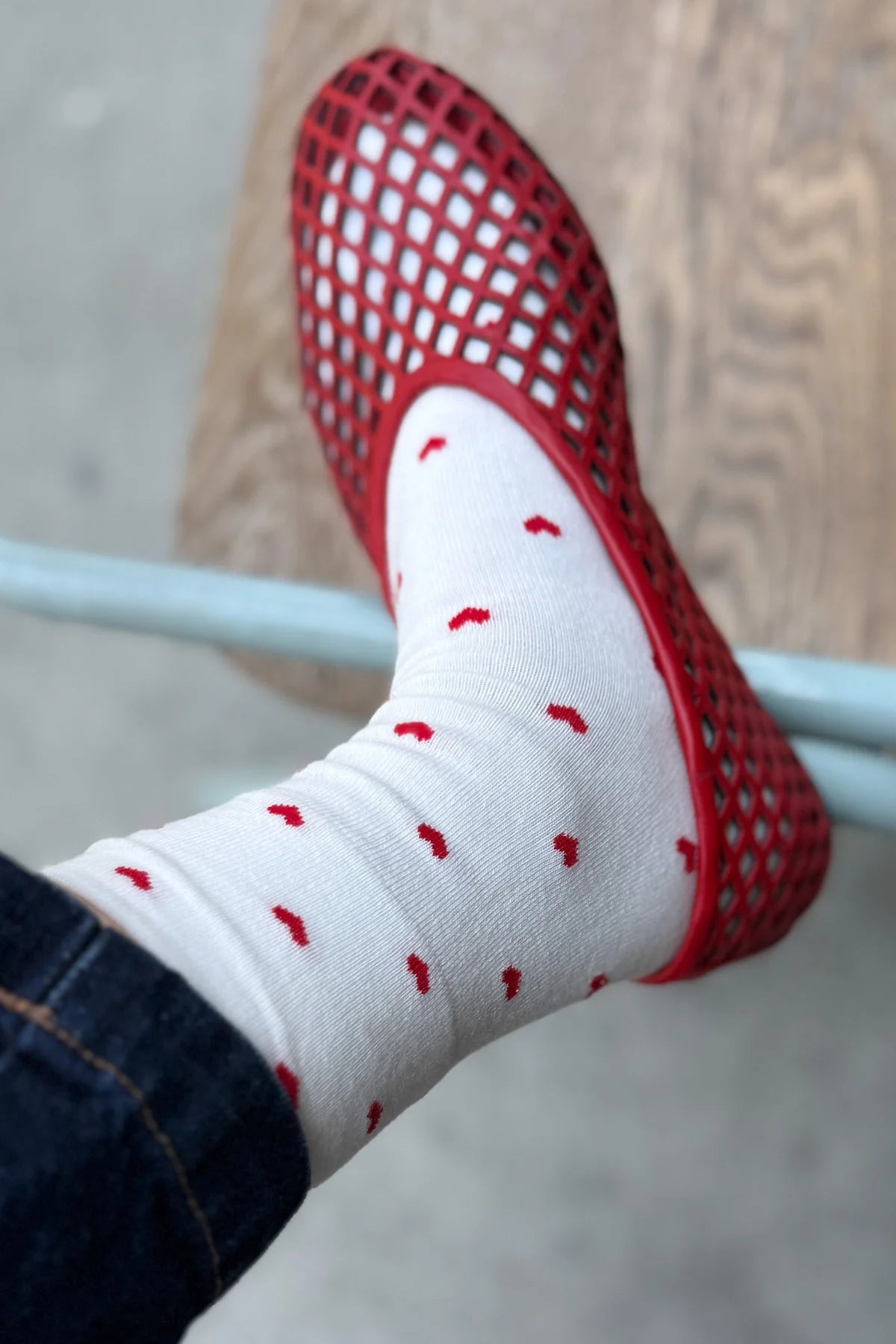 Sneaker Sock - White With Red Hearts