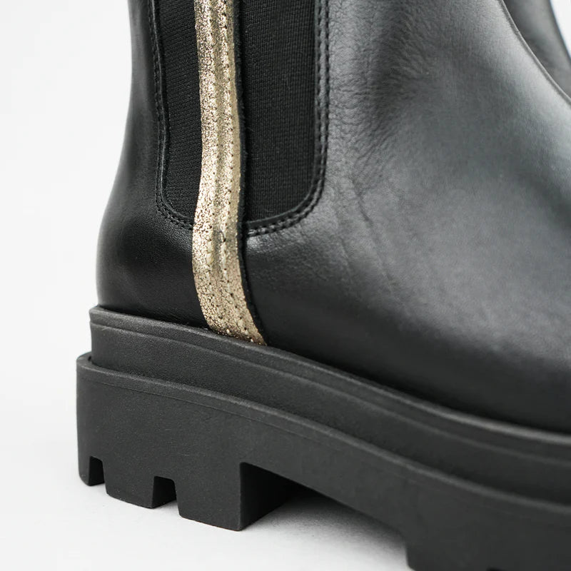 Olga Chunky Chelsea Boot - Black