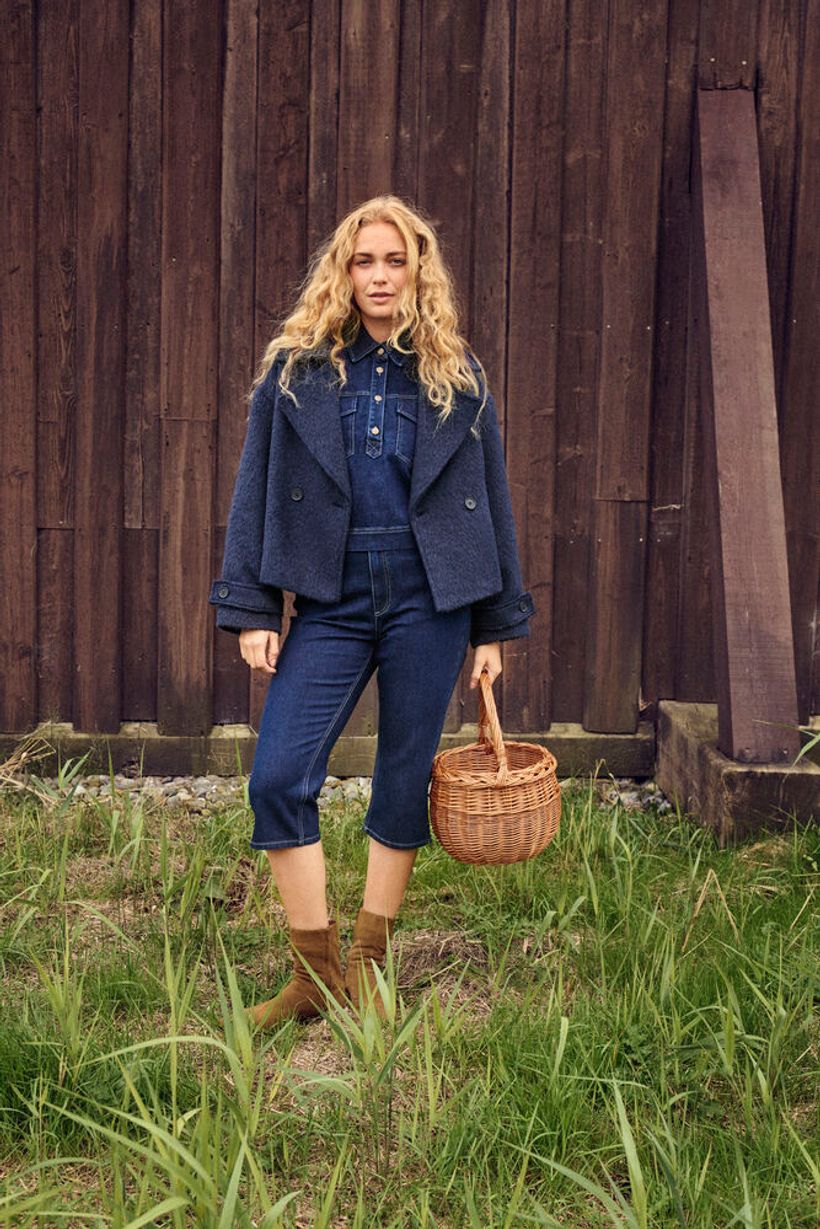 LiraSZ Short Wool Coat - Night Sky