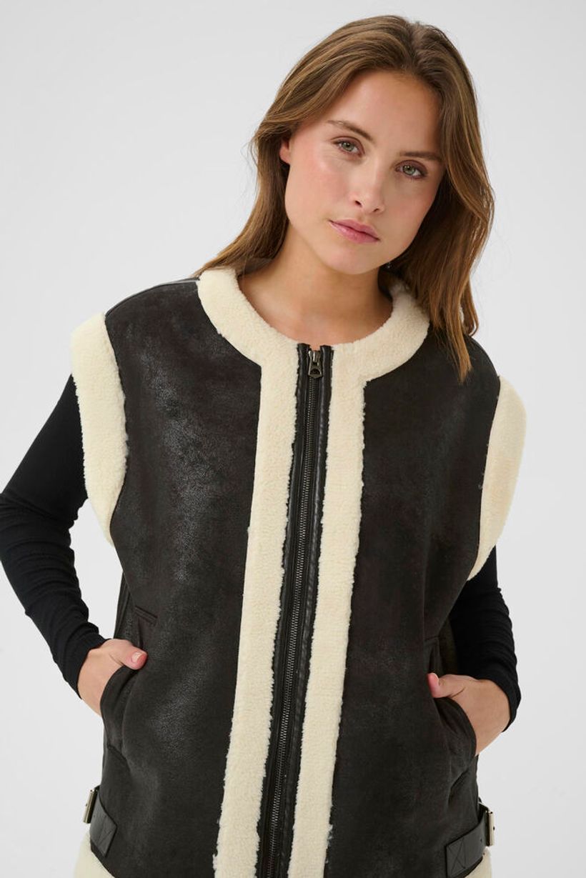 KApernille Waistcoat - Black Deep