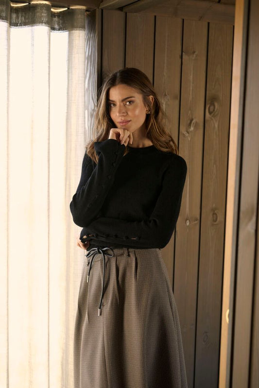 KAhallie Pullover - Black Deep