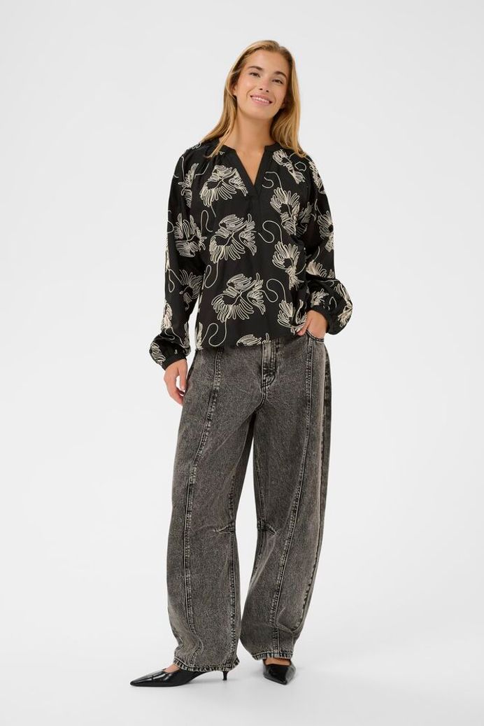 KAvinnie Blouse - Black Chalk Embroidery