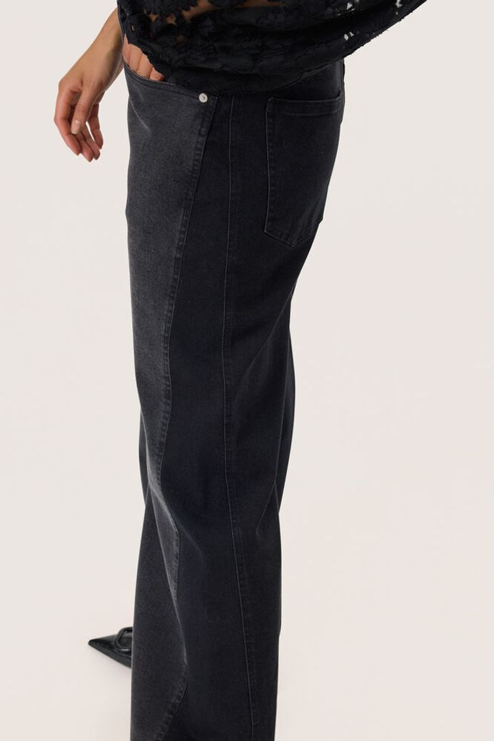 SLRhea Jeans - Black Washed Denim